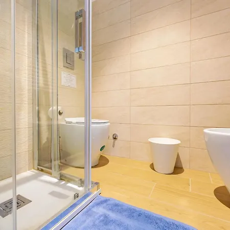 Luminosa Con Bagno Privato Interno - Vicina Metro Rom