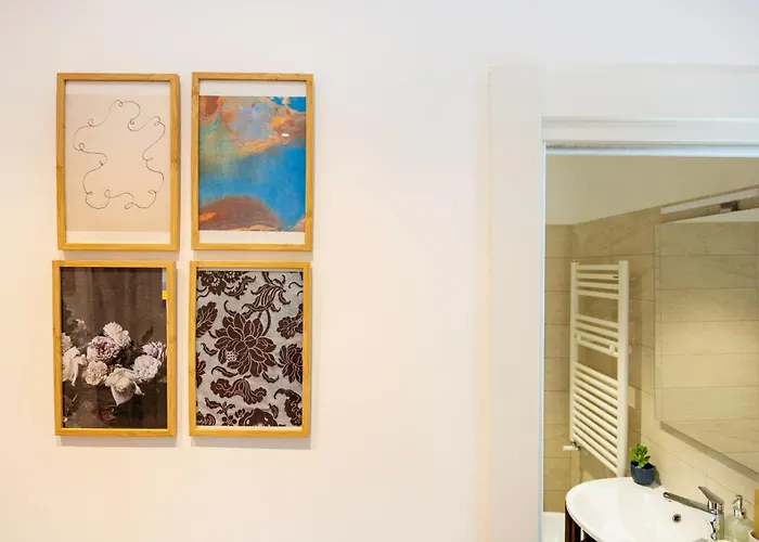 Alloggio in famiglia Luminosa Con Bagno Privato Interno - Vicina Metro Roma
